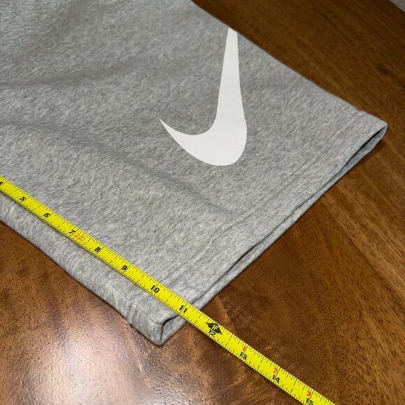 Nike Club Men’s Fleece Shorts Size L – Gray, Big Swoosh Logo - Picture 8 of 8